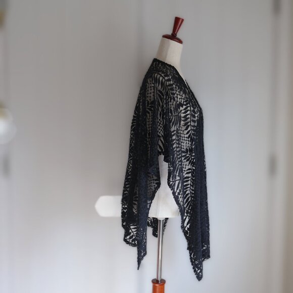 Torrid Lace Open Wrap Womens One Size Black Boho Festival Leaf and Dot Pattern - Picture 4 of 5